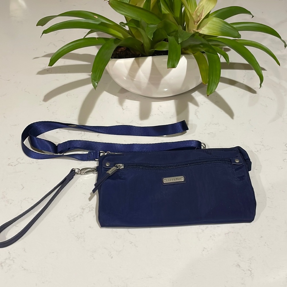 Baggallini crossbody